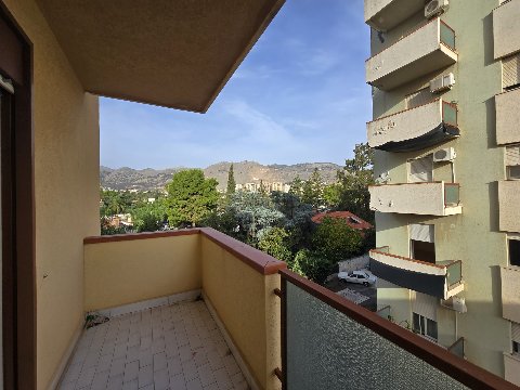 Appartamento in Vendita a Palermo Passo di Rigano