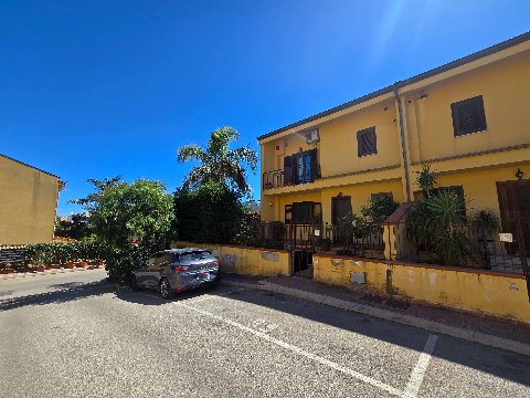 Villetta a schiera in Affitto a Palermo Cardillo