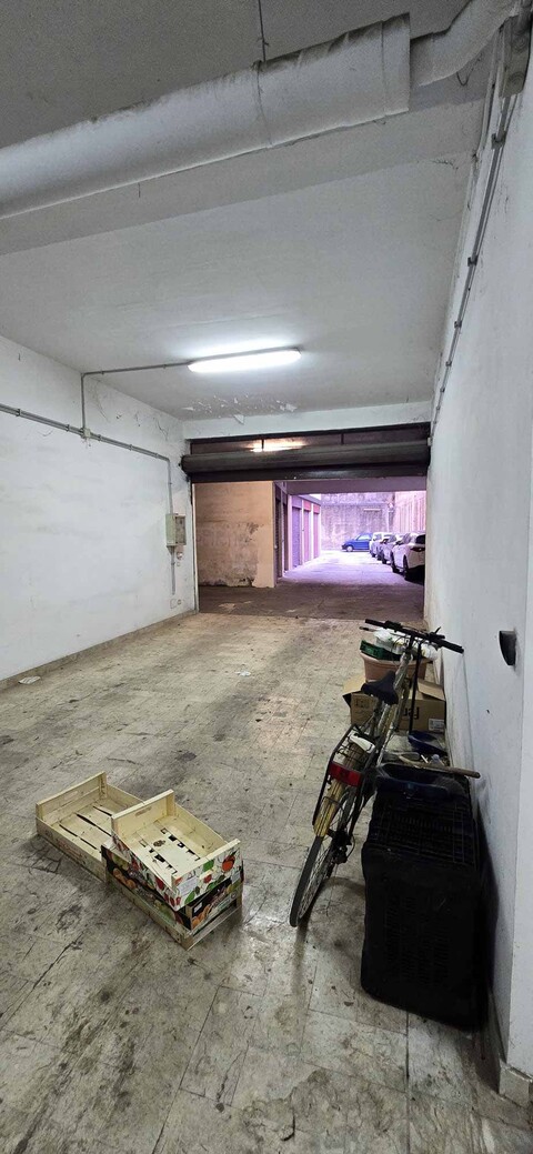 Garage / Posto auto in Vendita a Palermo Pallavicino