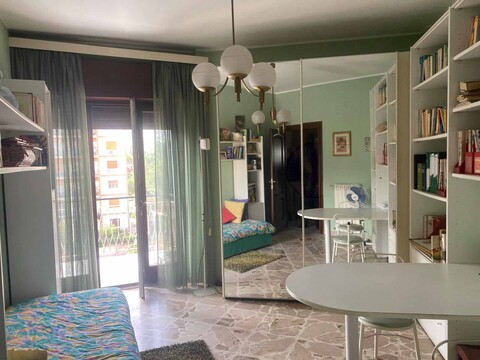 Appartamento in Vendita a Palermo Belgio-Strasburgo-de Gasperi