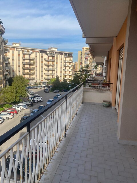 Appartamento in Vendita a Palermo Belgio-Strasburgo-de Gasperi