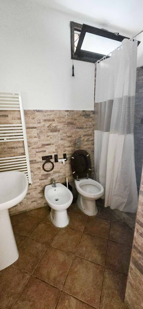 Fabbricato indipendente in Affitto a Palermo Cardillo