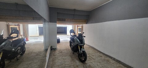 Garage doppio in Vendita a Palermo Cardillo