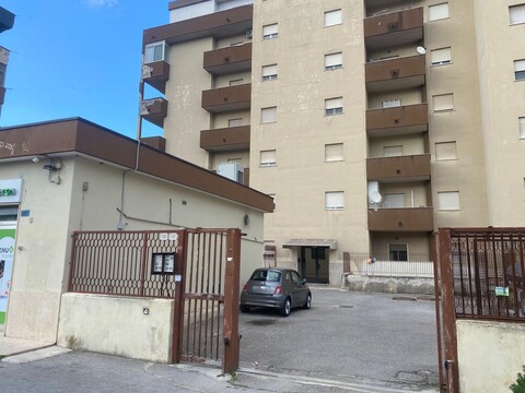 Appartamento in Vendita a Palermo C.so dei Mille-Messina Marine