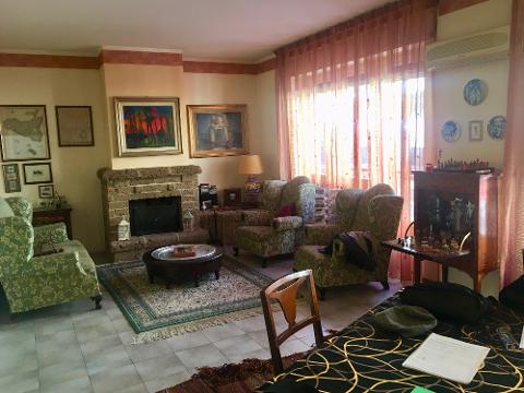 Palazzo / Edificio in Vendita a Casteldaccia (Palermo)