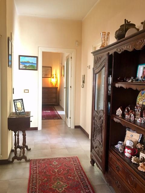 Palazzo / Edificio in Vendita a Casteldaccia (Palermo)