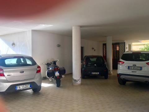 Palazzo / Edificio in Vendita a Casteldaccia (Palermo)