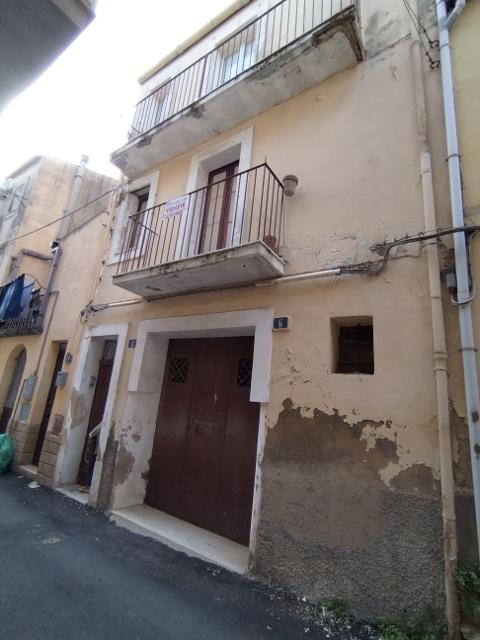 Casa singola in Vendita a Caltagirone (Catania)