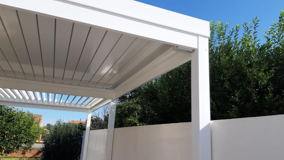 Pergola con Lamelle Orientabili a 2 Moduli BioRoll