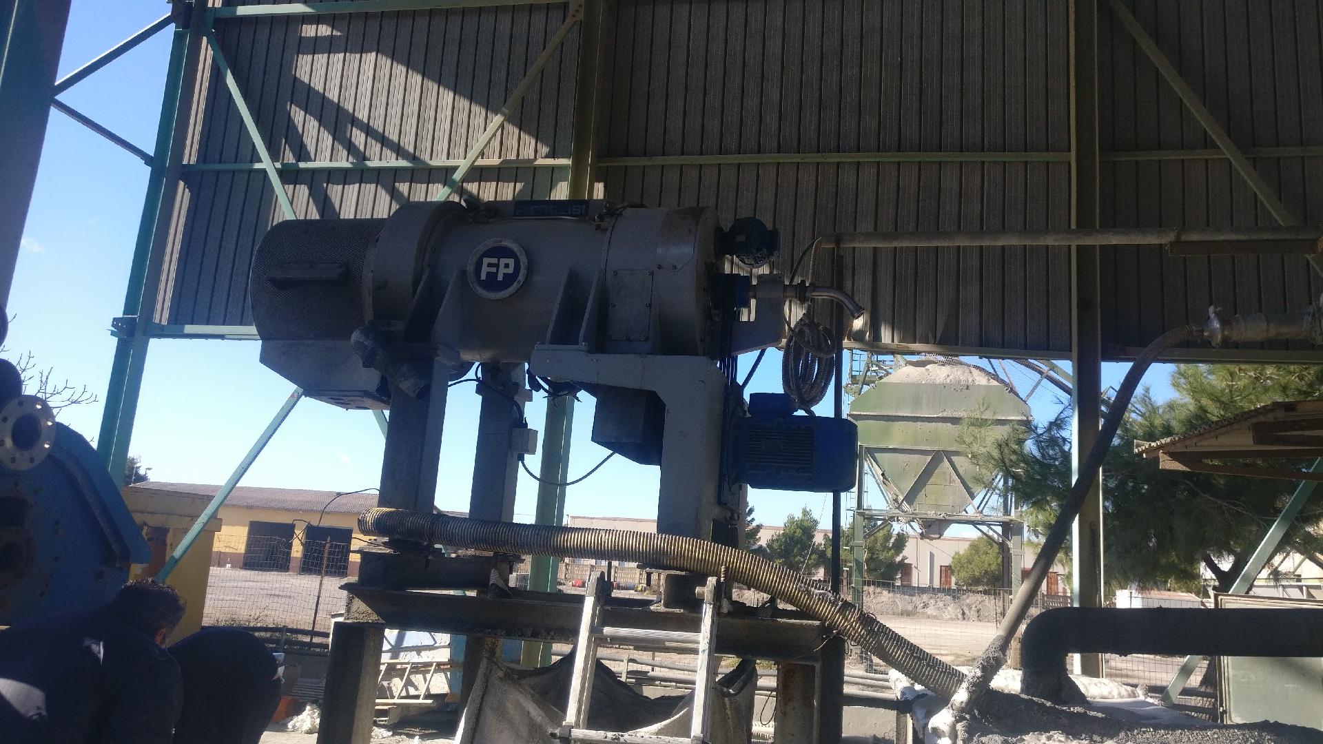 Revisione centrifuga industriale