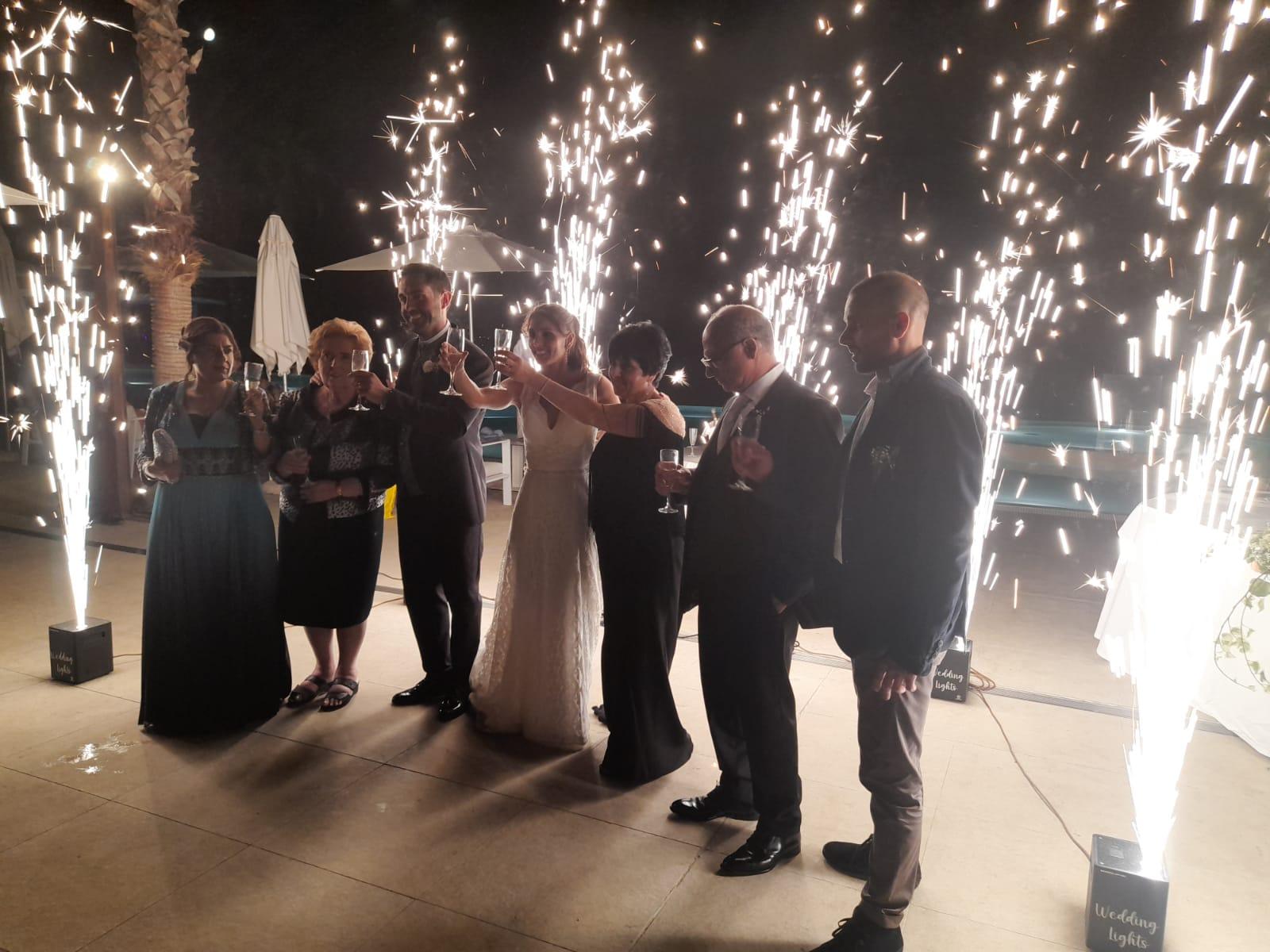 FONTANE A FREDDO LUMINOSE INGRESSO SPOSI TAGLIO TORTA Luminarie Matrimonio