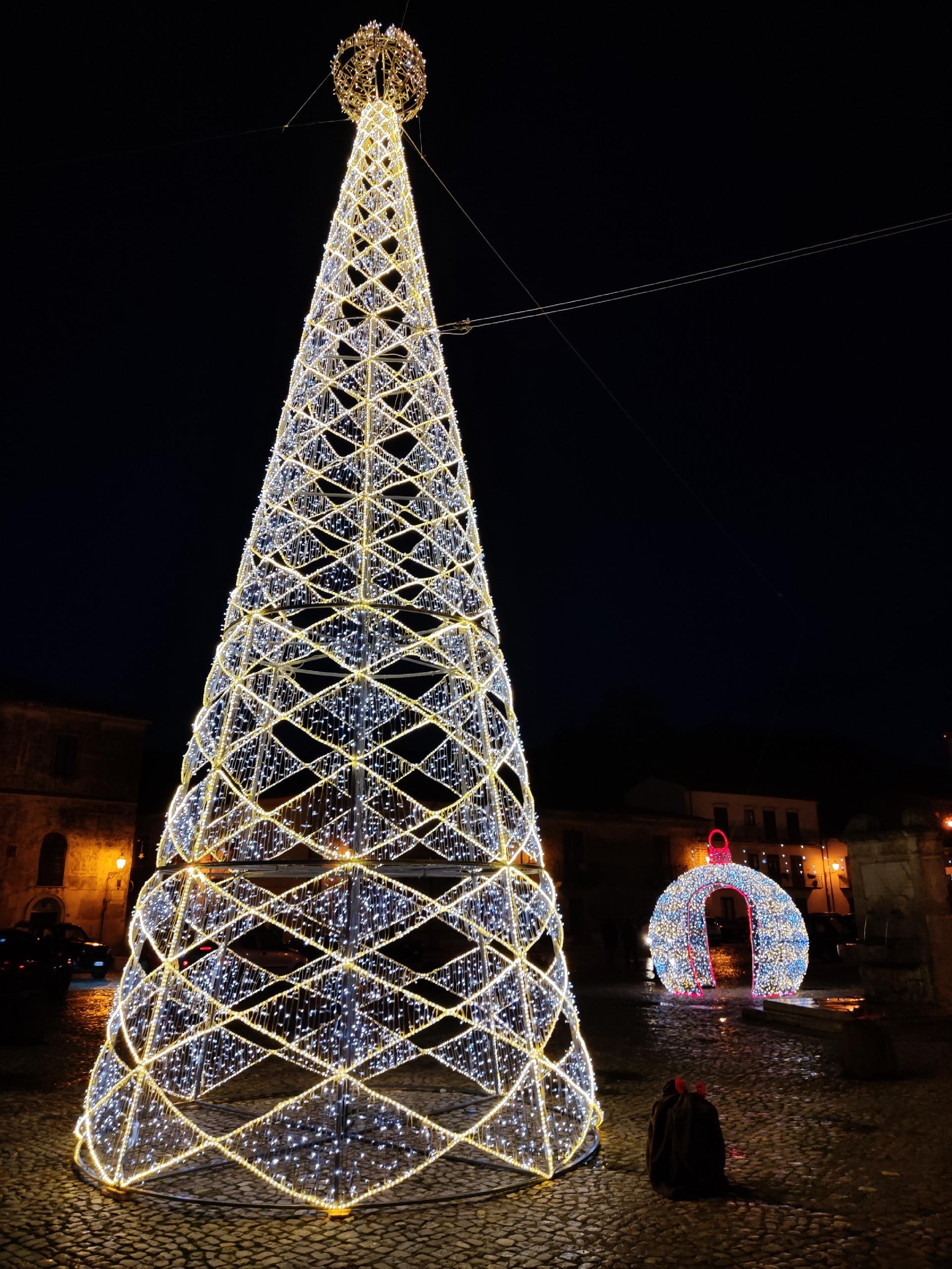 ALBERO A ROMBI 12Mt Luminarie Natalizie per Piazze