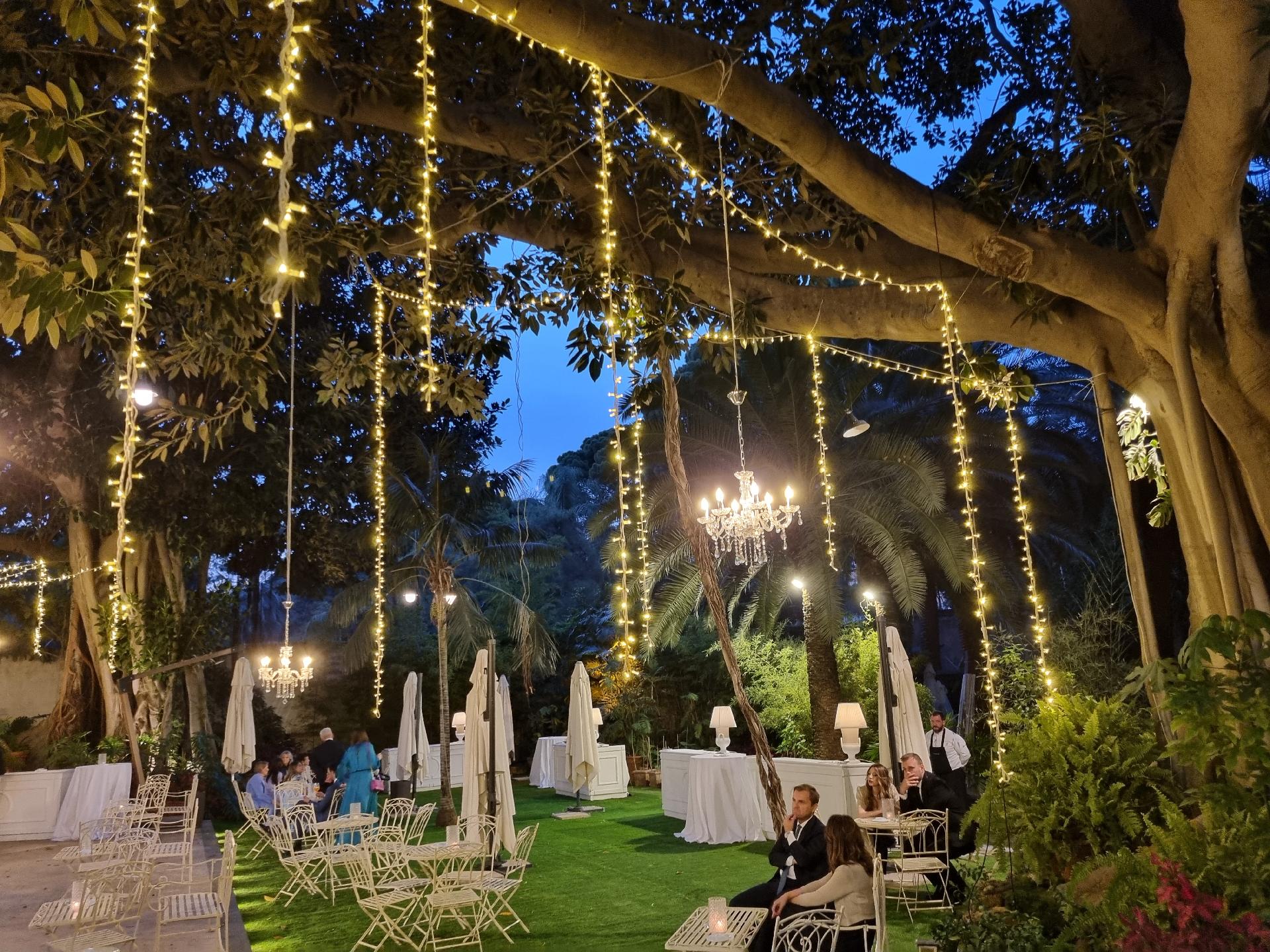 GRAPPOLI PENDENTI LUCI PENDENTI Luminarie Matrimonio
