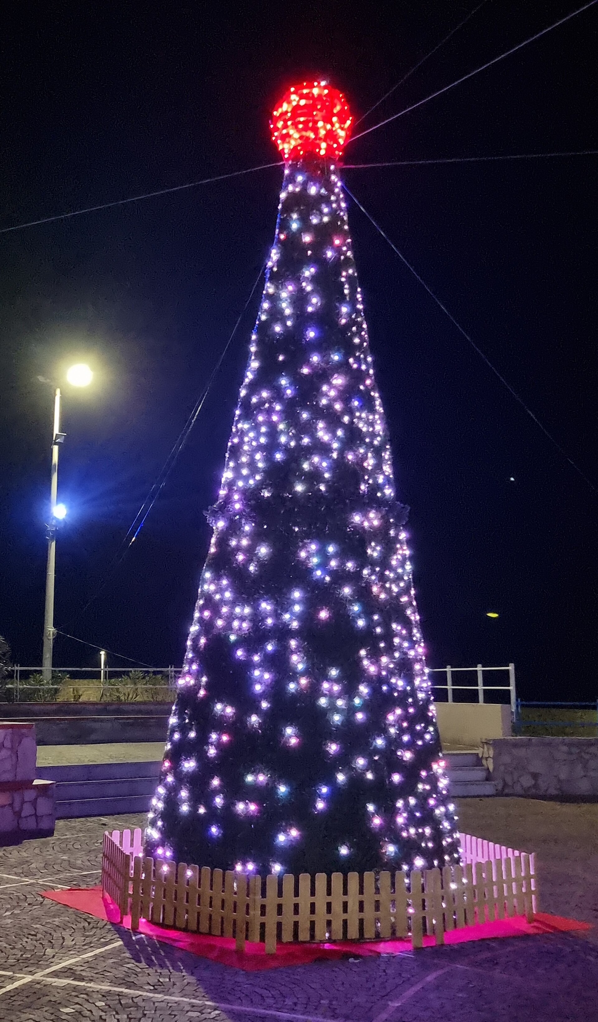 ALBERO RGB PLAY 3D 7Mt Luminarie Natalizie per Piazze