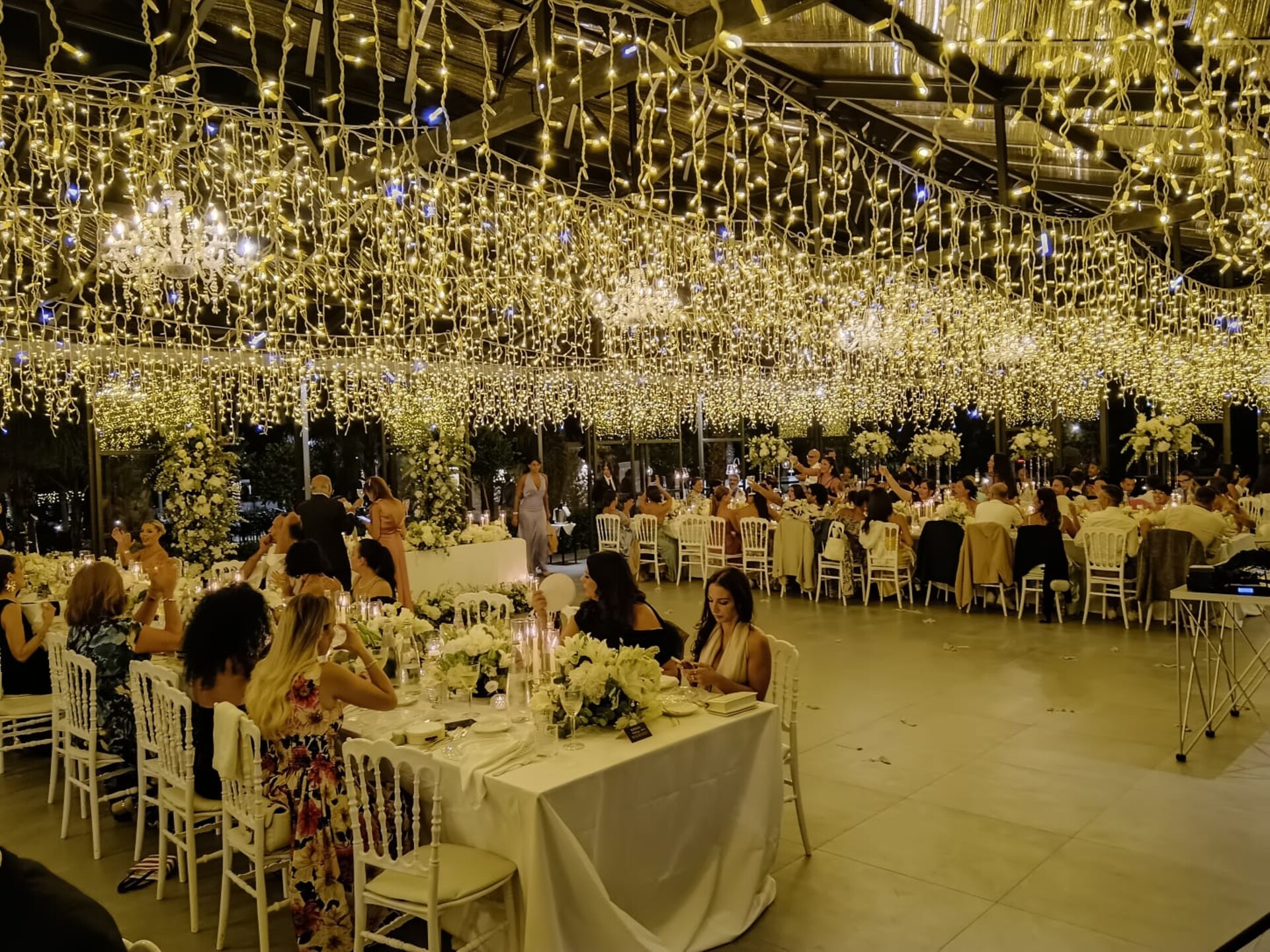 CIELO STELLATO con TENDINE ICE LIGHT TETTO DI LUCI Luminarie Matrimonio