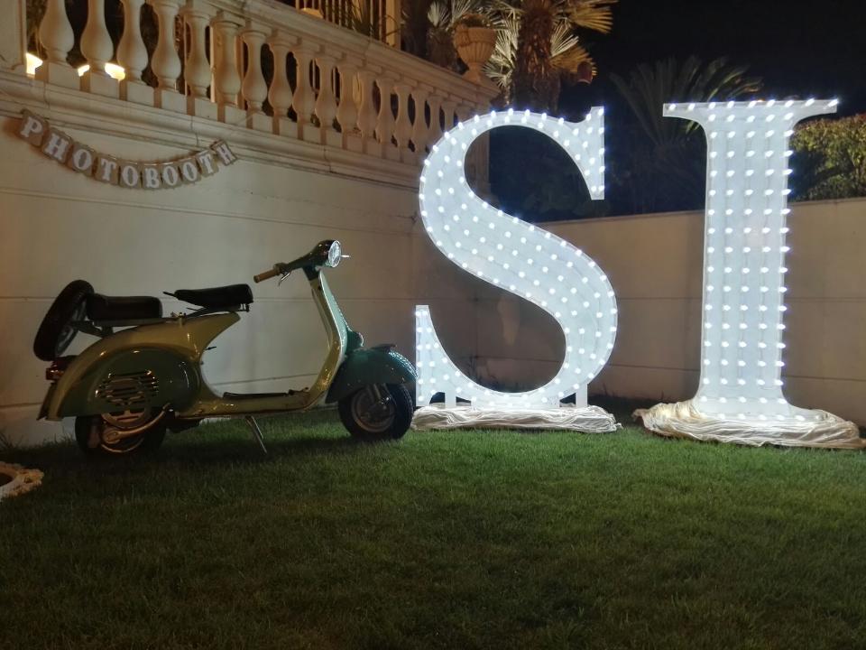 SCRITTA SI LETTERE LUMINOSE GIGANTI Luminarie Matrimonio