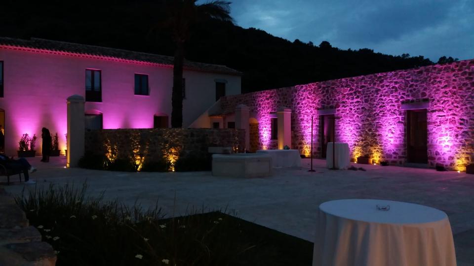 SERVICE FARI ARCHITETTURALI Luminarie Matrimonio