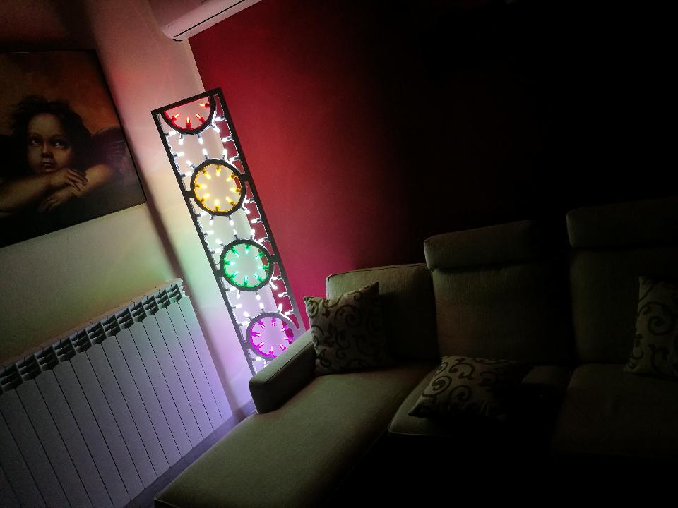 COLONNA QUATTRO CANTI Luminarie D'Arredo