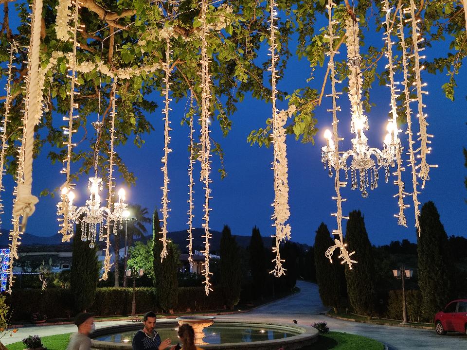 GRAPPOLI PENDENTI LUCI PENDENTI Luminarie Matrimonio