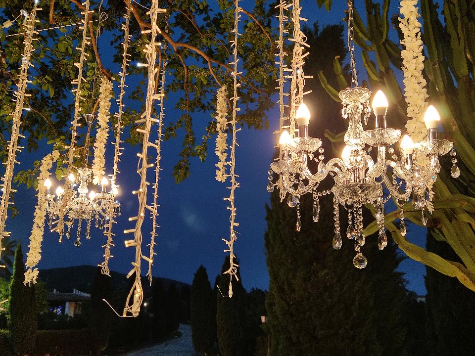 GRAPPOLI PENDENTI LUCI PENDENTI Luminarie Matrimonio