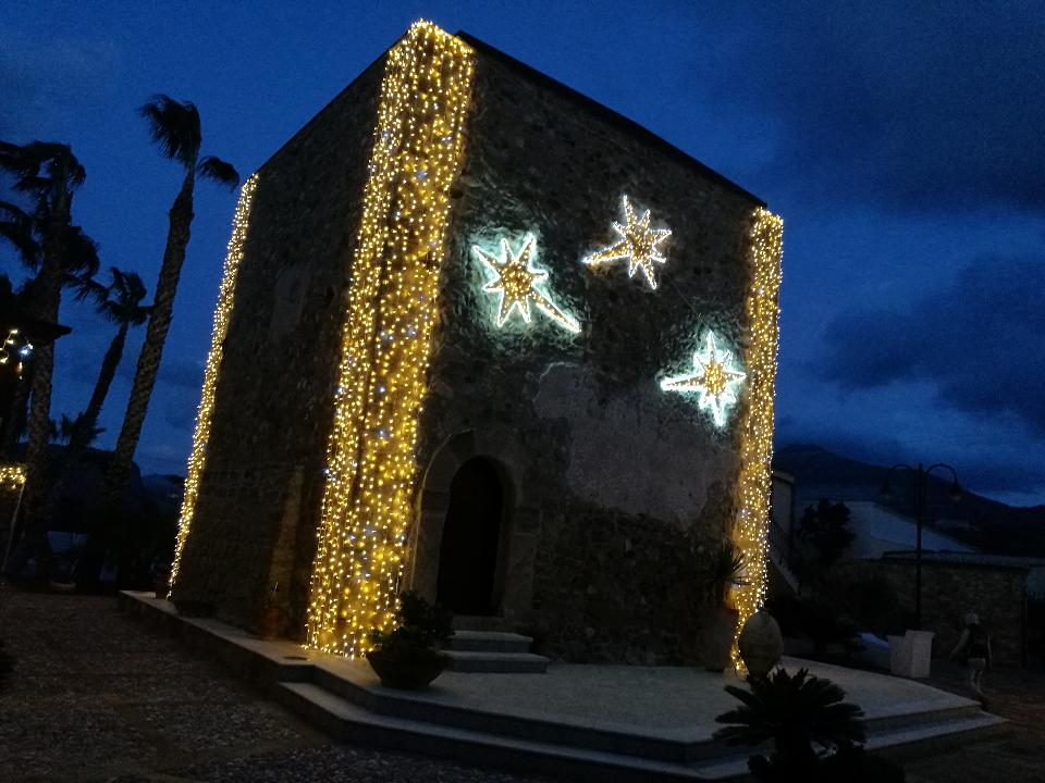 ADDOBBO PROSPETTO TENUTE E VILLE Luminarie Natalizie Generico