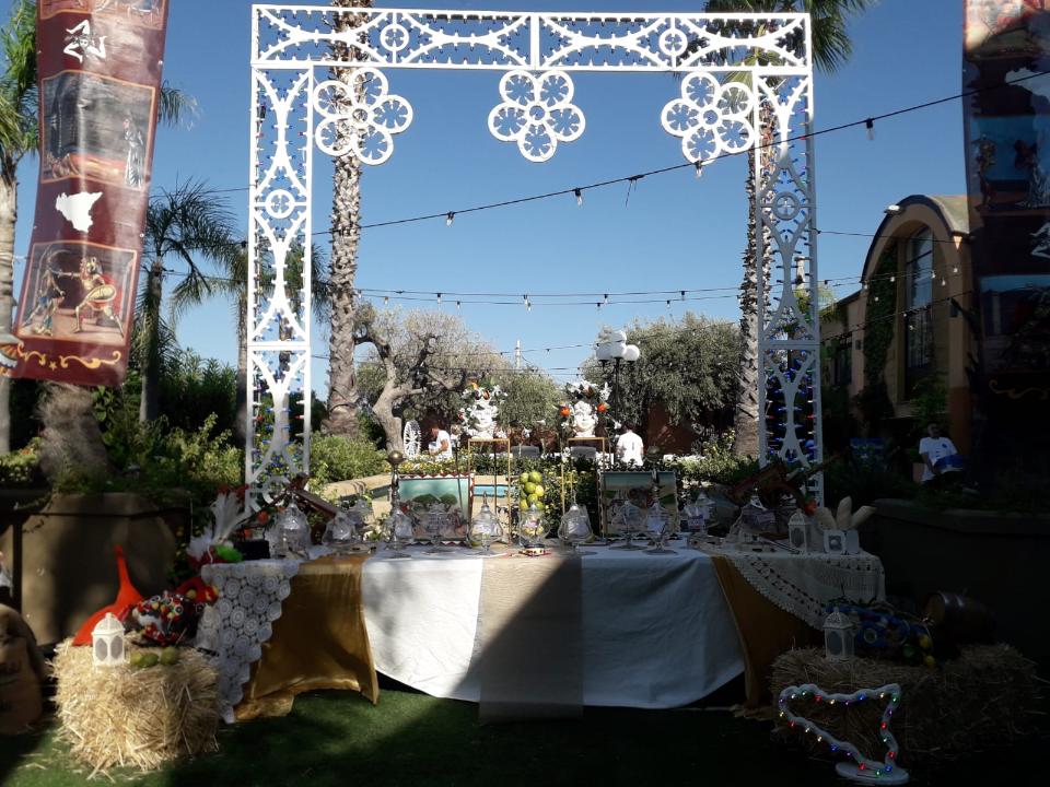 ARCHETTO TAGLIO TORTA FLOWERS 400 Luminarie Matrimonio