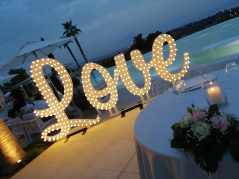 SCRITTA LOVE CORSIVO Luminarie Matrimonio