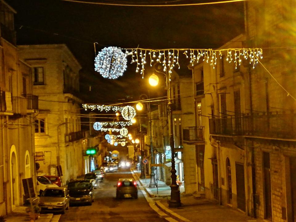 STRINGHE PER ADDOBBI STRADALI Luminarie Natalizie per Strade