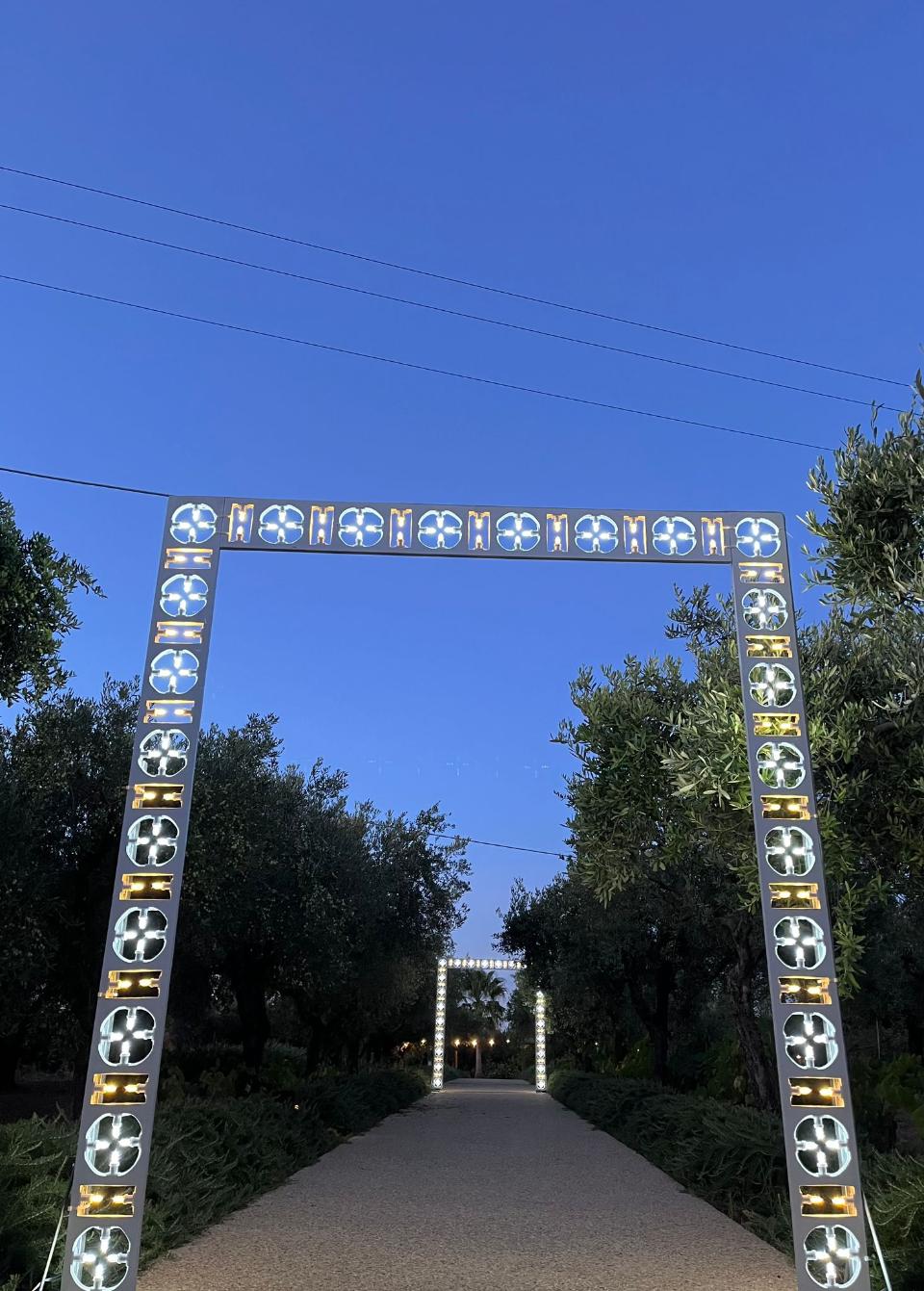ARCHETTO TAGLIO TORTA FLOWERS 400 Luminarie Matrimonio