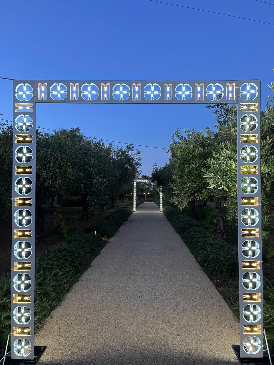 ARCHETTO TAGLIO TORTA FLOWERS 400 Luminarie Matrimonio