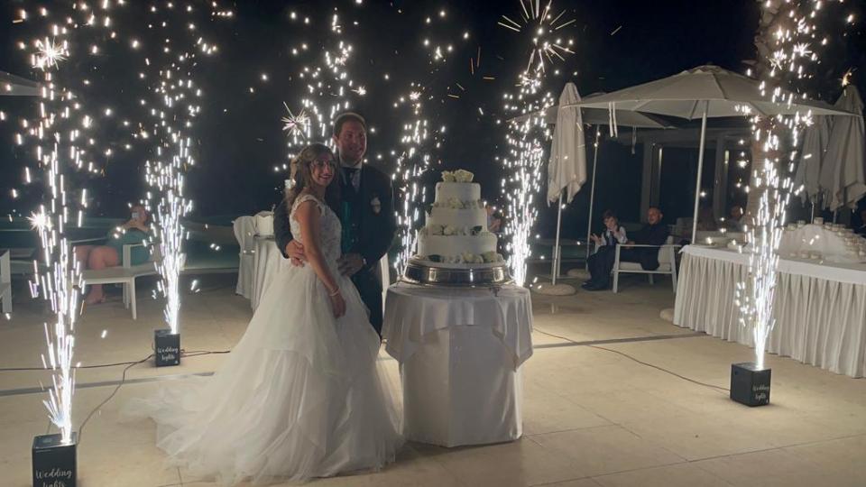 FONTANE A FREDDO LUMINOSE INGRESSO SPOSI TAGLIO TORTA Luminarie Matrimonio