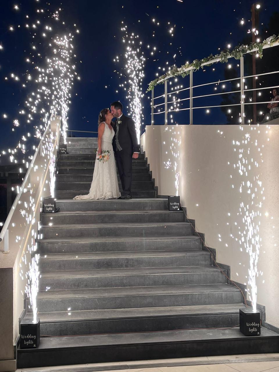 FONTANE A FREDDO LUMINOSE INGRESSO SPOSI TAGLIO TORTA Luminarie Matrimonio