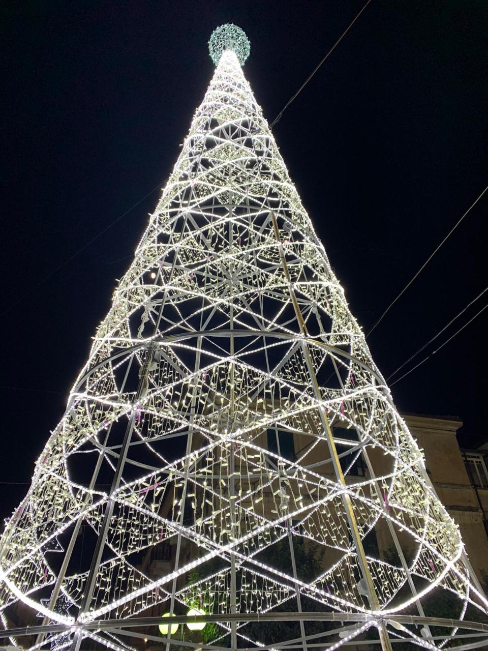 ALBERO A ROMBI 12Mt Luminarie Natalizie per Piazze