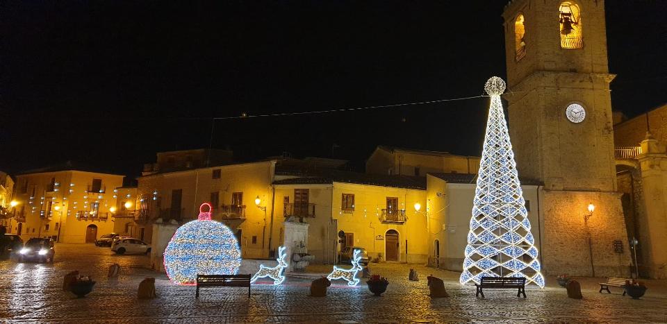 ALBERO A ROMBI 12Mt Luminarie Natalizie per Piazze