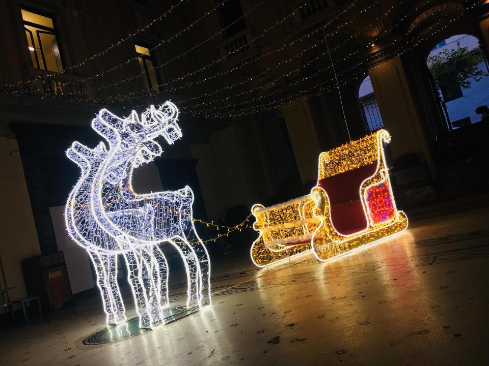 COPPIA RENNE CON SLITTA E SEDUTA Luminarie Natalizie per Piazze