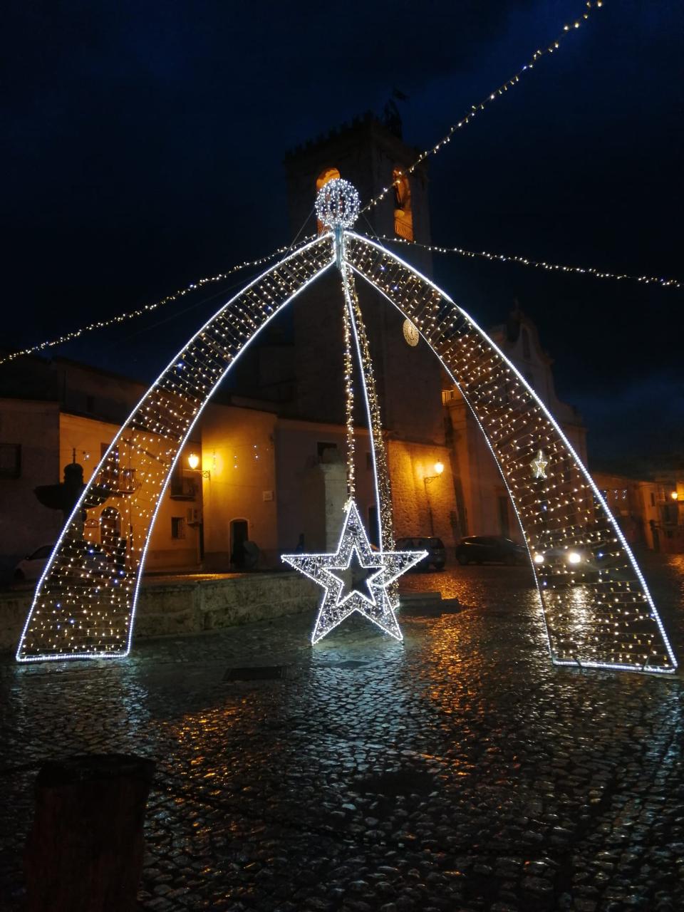 STRUTTURA JADA Luminarie Natalizie per Piazze