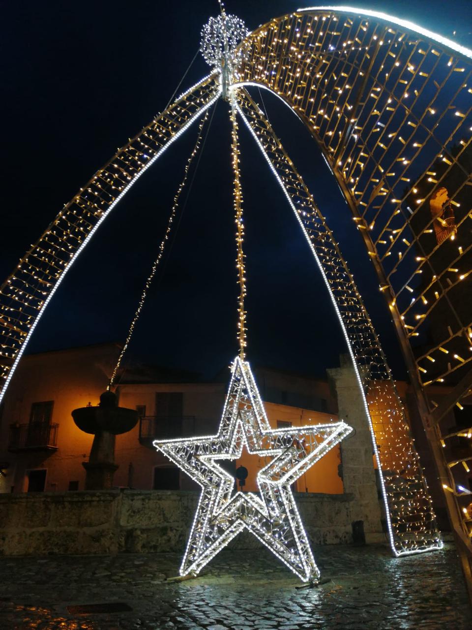 STRUTTURA JADA Luminarie Natalizie per Piazze