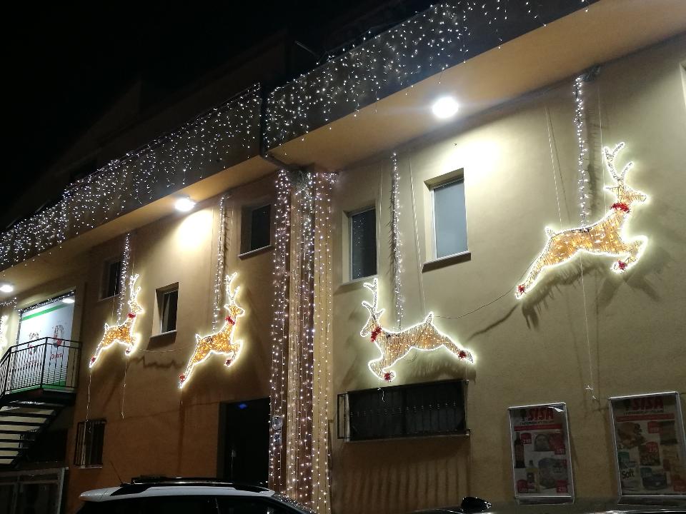 RENNA SALTELLANTE Luminarie Natalizie per Strade