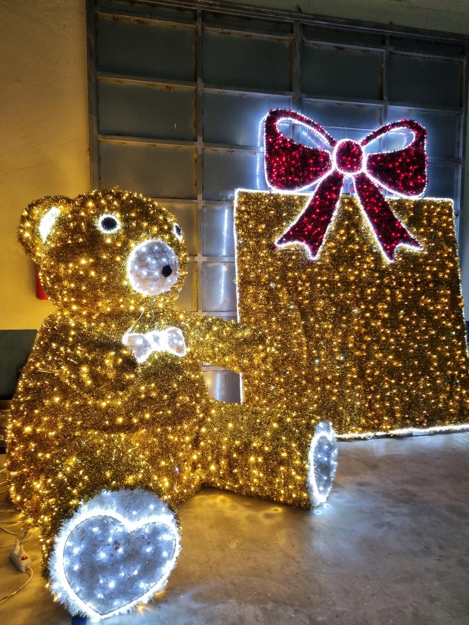 ORSO SELFIE 3D Luminarie Natalizie per Piazze