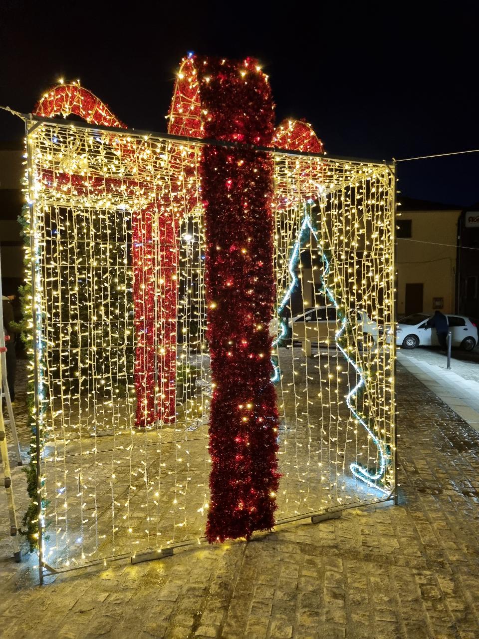 PACCO REGALO ABETE 3D Luminarie Natalizie per Piazze