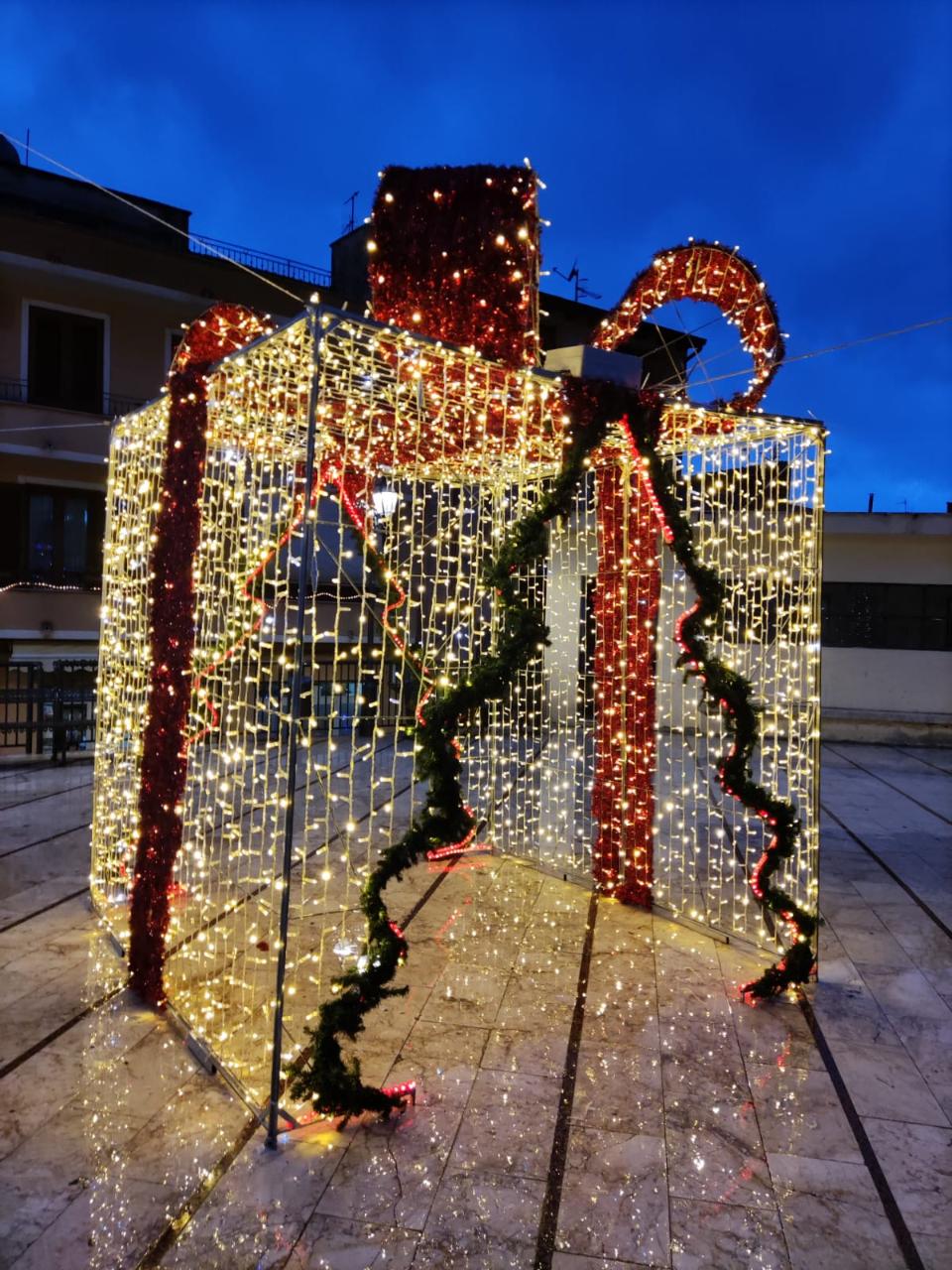 PACCO REGALO ABETE 3D Luminarie Natalizie per Piazze