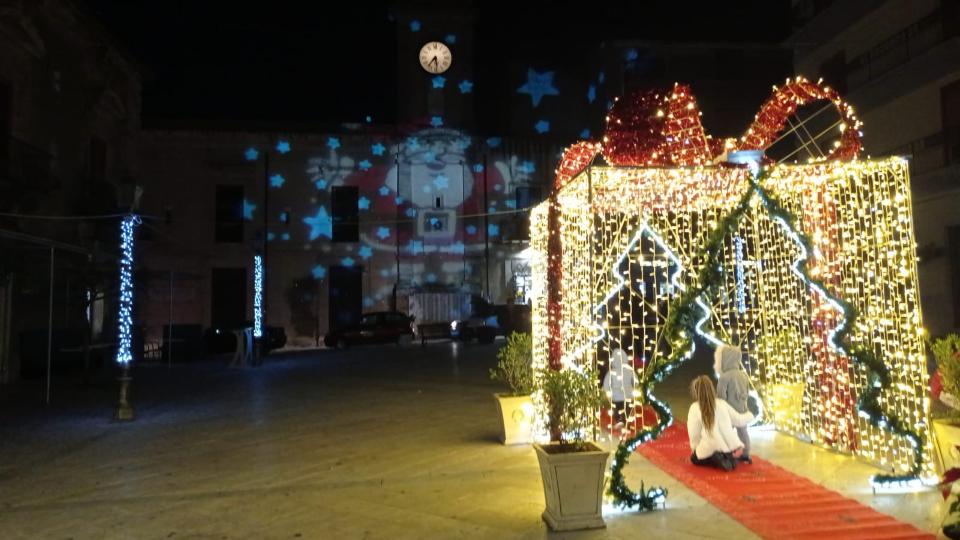 PACCO REGALO ABETE 3D Luminarie Natalizie per Piazze