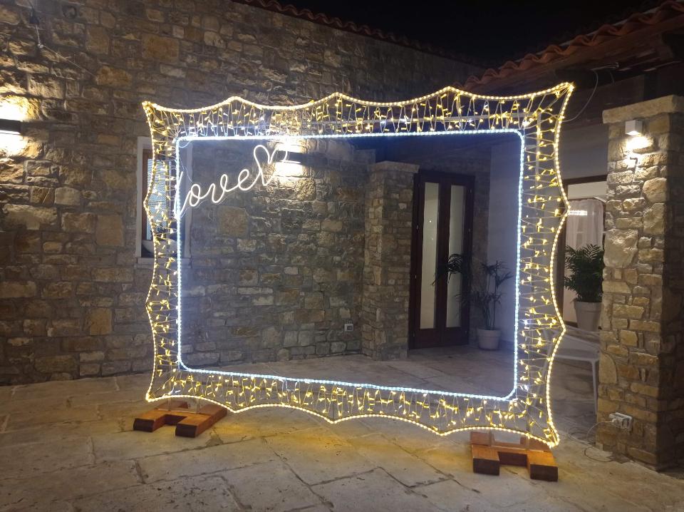 CORNICE SELFIE WEDDING Luminarie Matrimonio