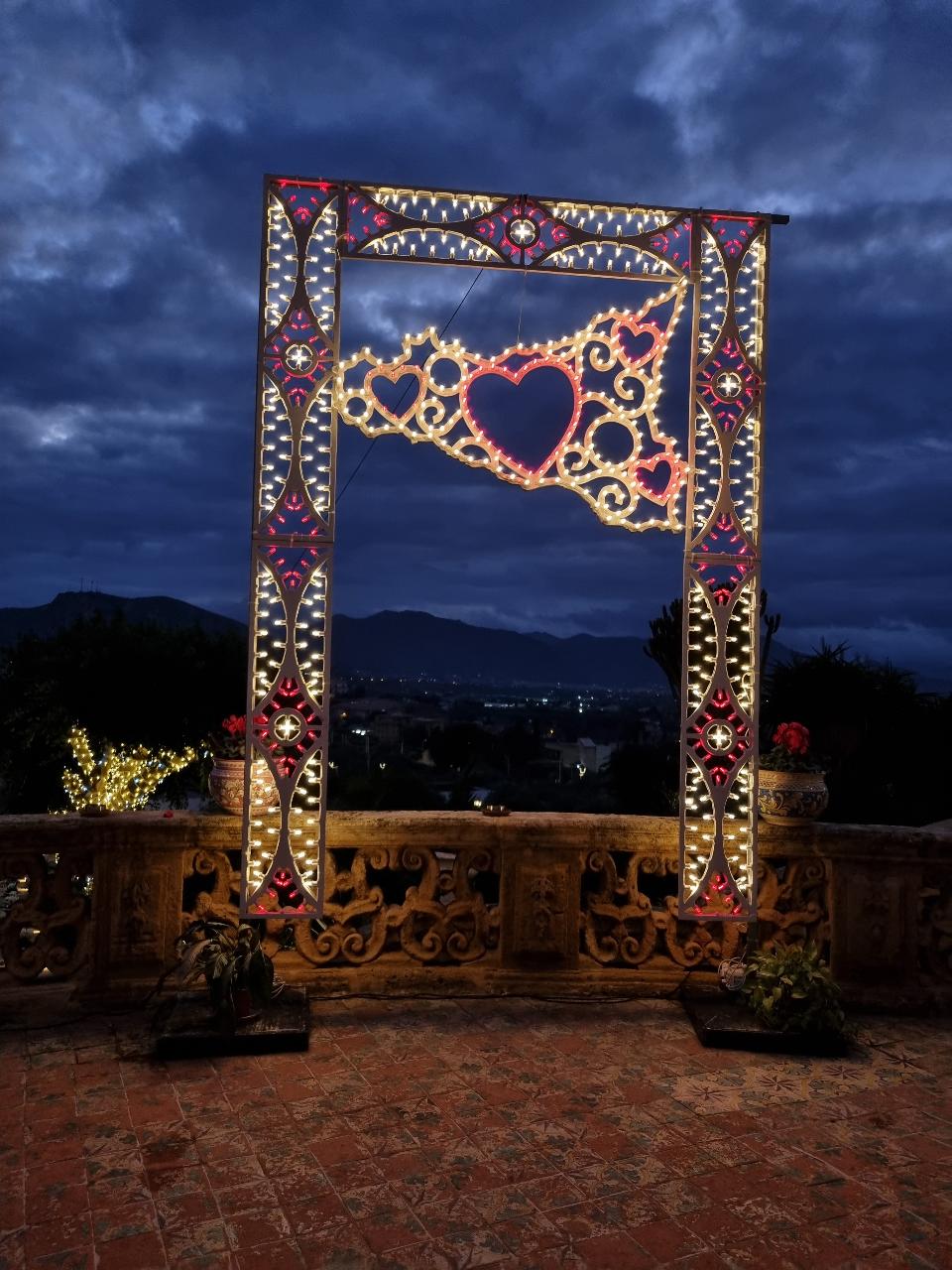 ARCO LUMINOSO SICILIA ROMANTICA Luminarie Matrimonio