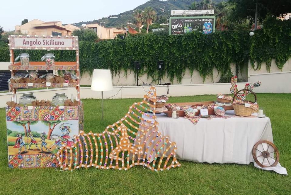 BANCARELLA CARRETTO SCACCIO A TEMA SICILIANO Luminarie Matrimonio