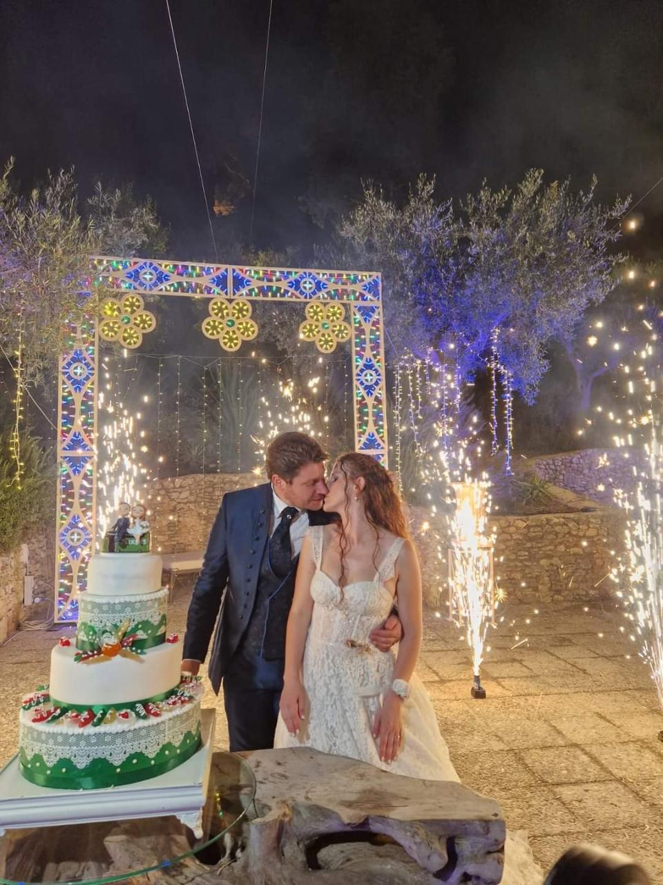 ARCHETTO TAGLIO TORTA FLOWERS 400 Luminarie Matrimonio