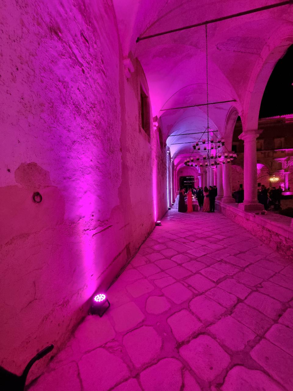 SERVICE FARI ARCHITETTURALI Luminarie Matrimonio