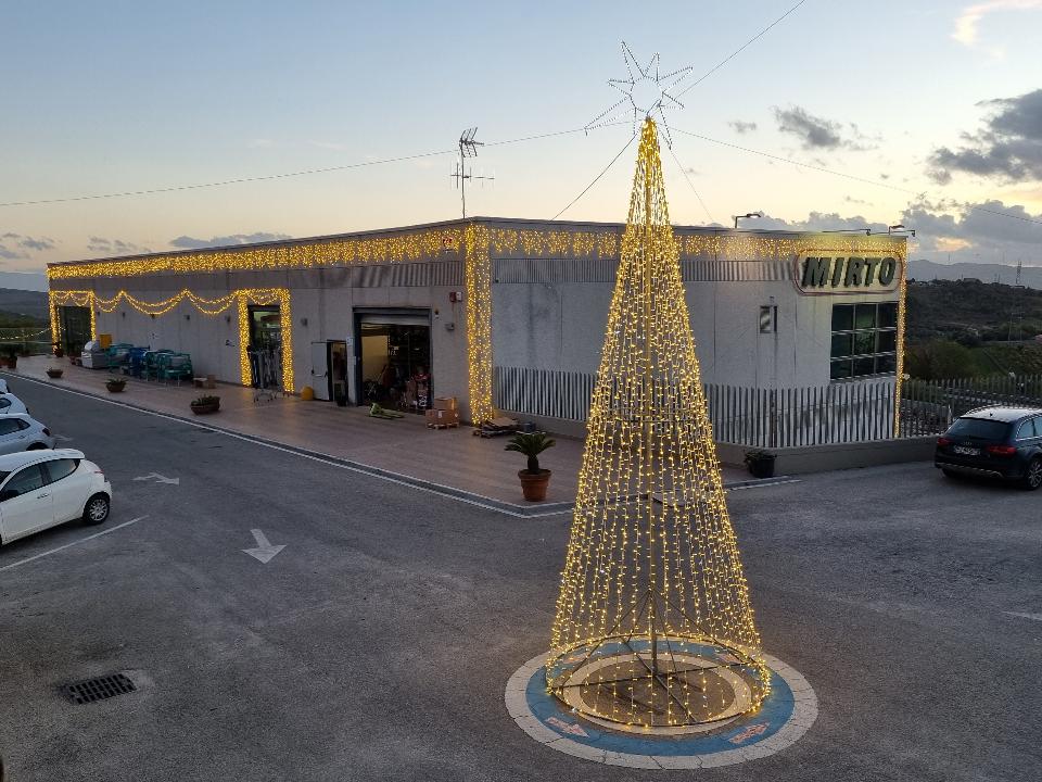 ALBERI CON STRINGHE 7 MT Luminarie Natalizie per Piazze