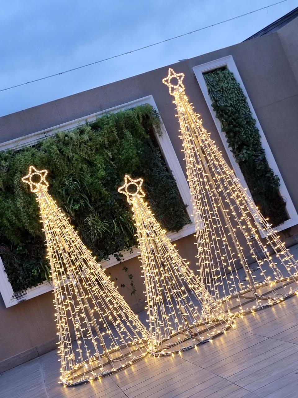 ALBERI CON STRINGHE 7 MT Luminarie Natalizie per Piazze