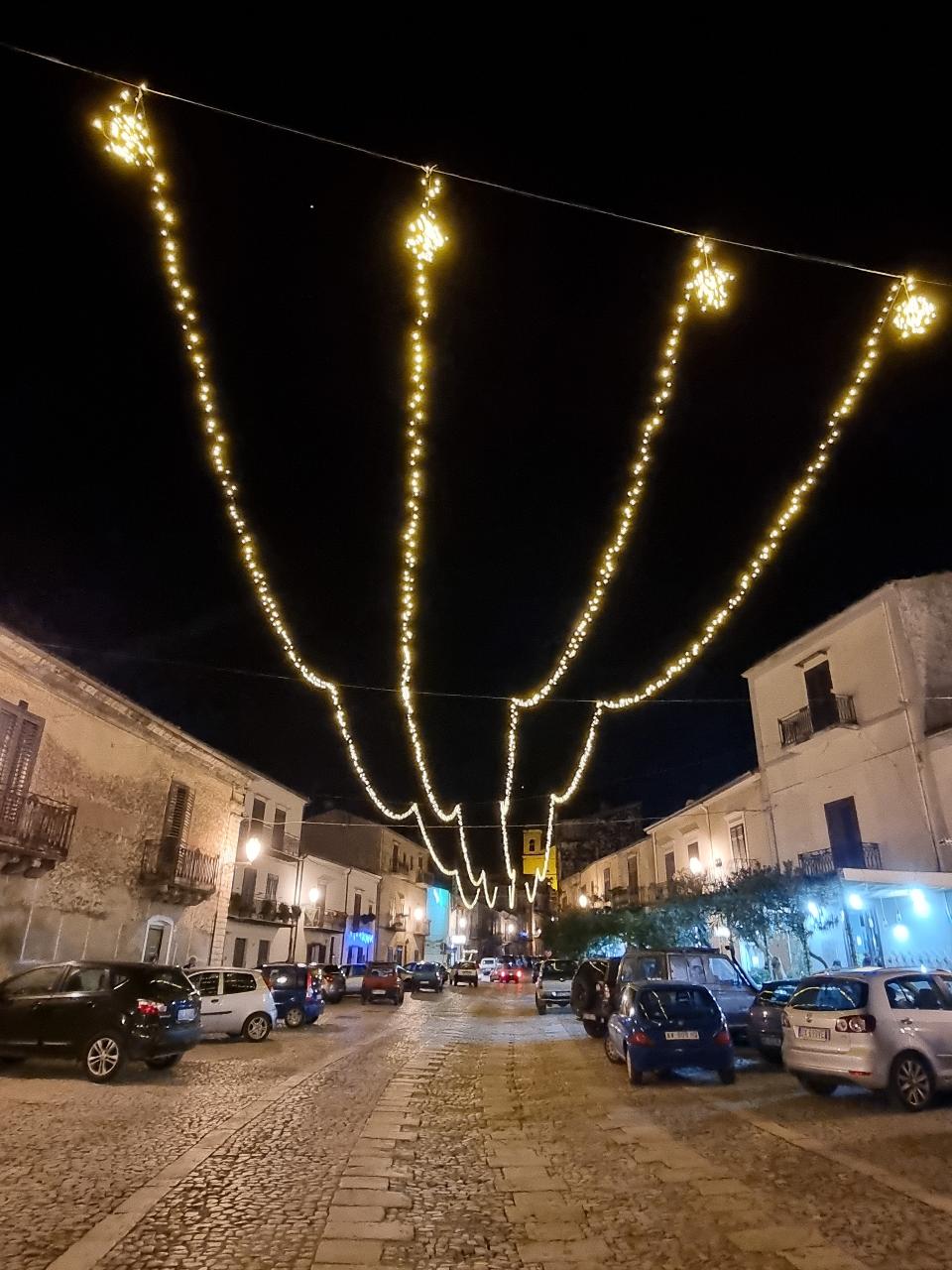 STRINGHE PER ADDOBBI STRADALI Luminarie Natalizie per Strade